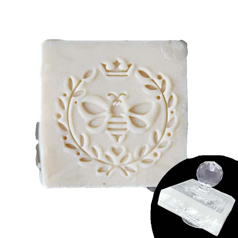 صابون كوين على شكل نحل مصنوع ي - مراجعة Soap Making Queen وسعره
