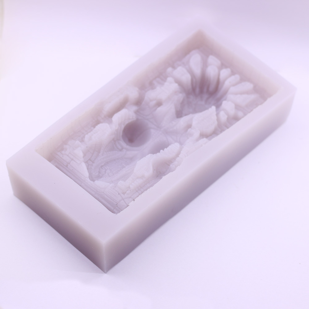 قوالب سيليكون على شكل ملكة فضا - مراجعة Soap Making Queen وسعره